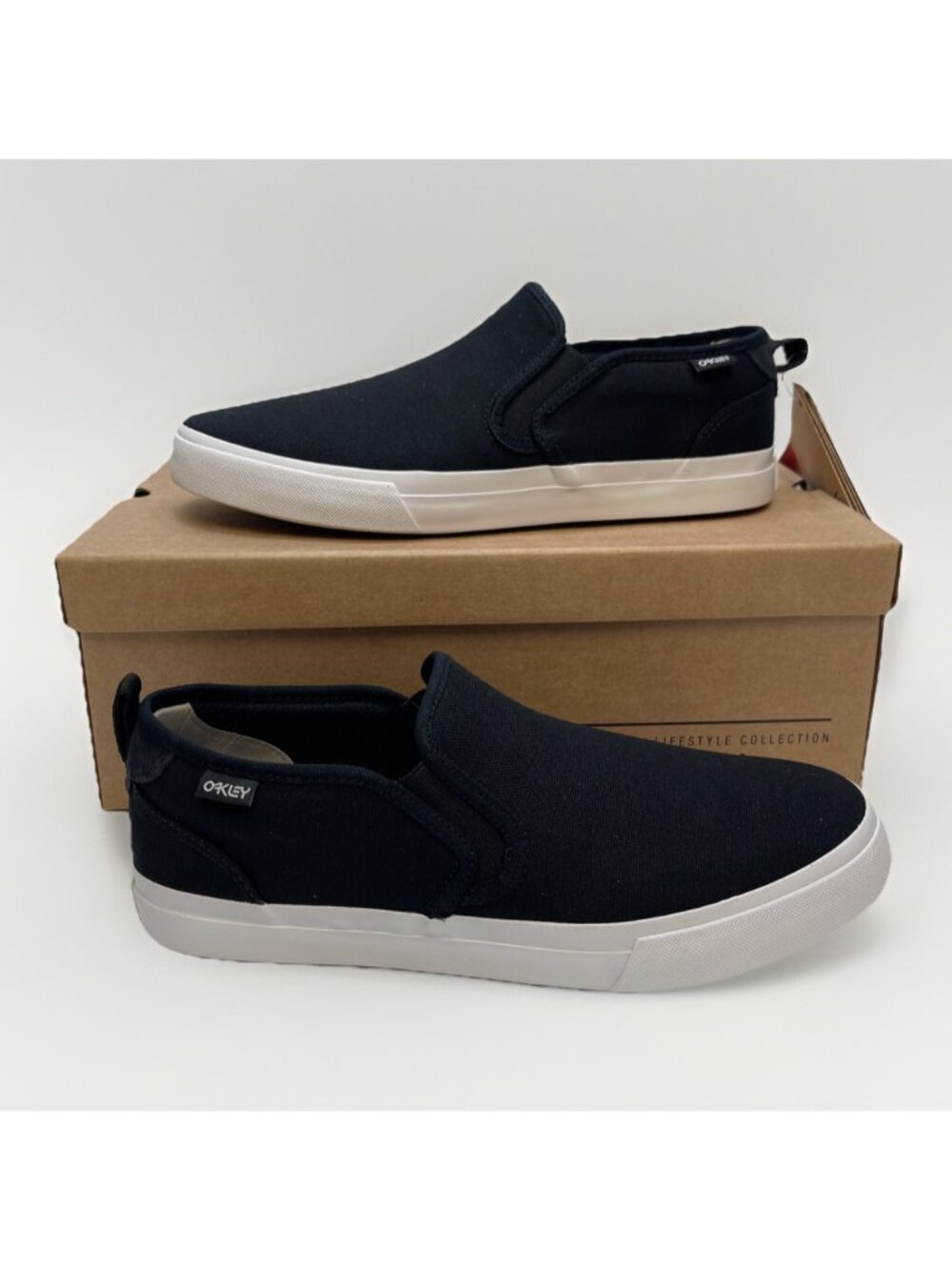 Oakley B1B Banks Classic Slip-On Shoes Men Sz 8 Black Canvas Skate Sneakers NEW